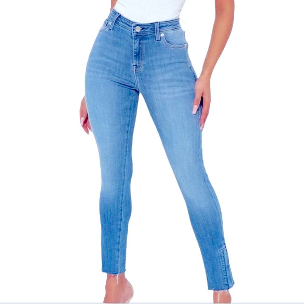 Fashion Nova High Rise Skinny Jeans NWOT 💙